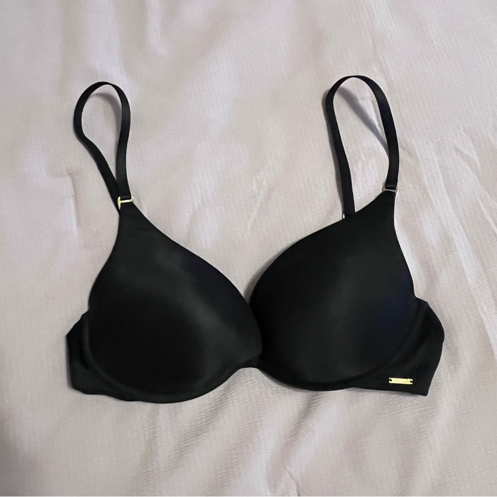 Victoria’s Secret Very Sexy Black Push-up Bra EUC 36b